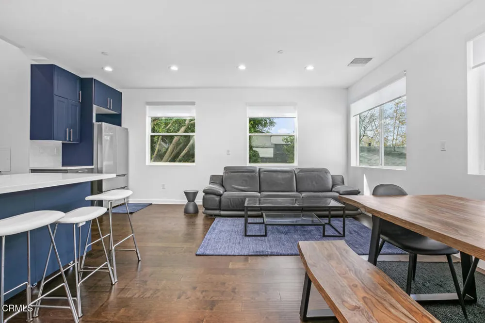 2748 Hollister Terrace #A Glendale, CA 91206