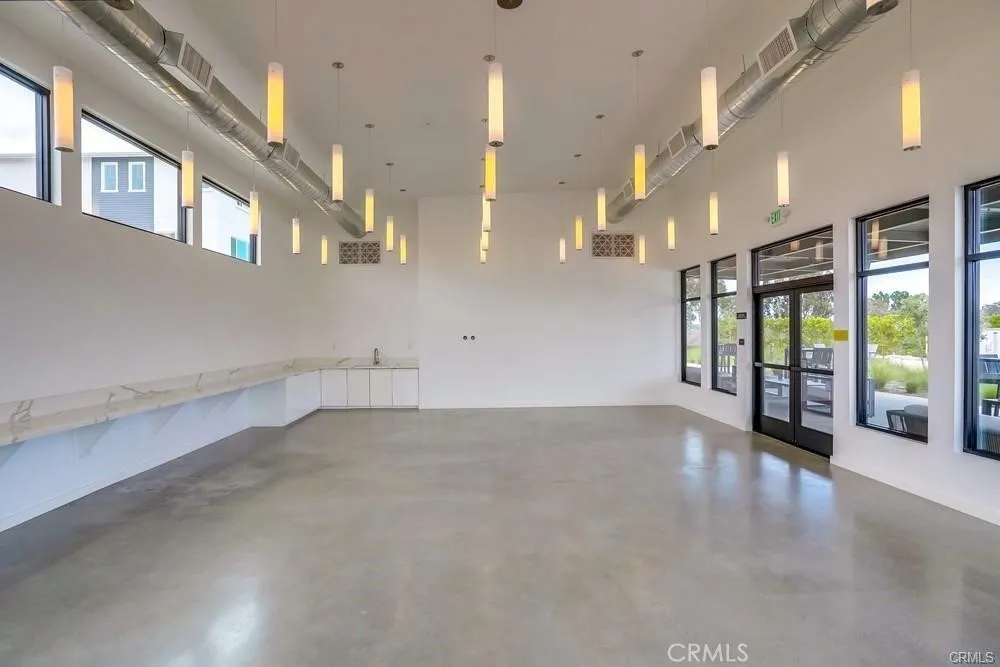 1642 W Saratoga Lane San Pedro, CA 90732