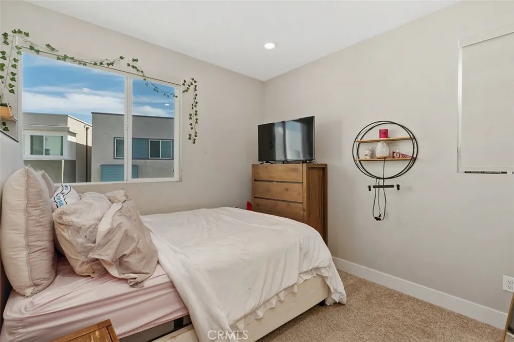 1642 W Saratoga Lane San Pedro, CA 90732