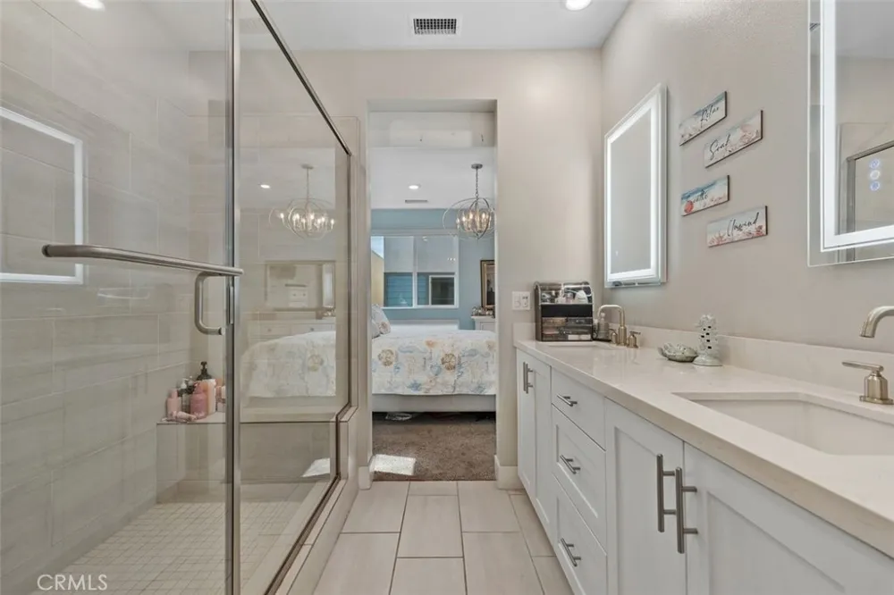 1642 W Saratoga Lane San Pedro, CA 90732
