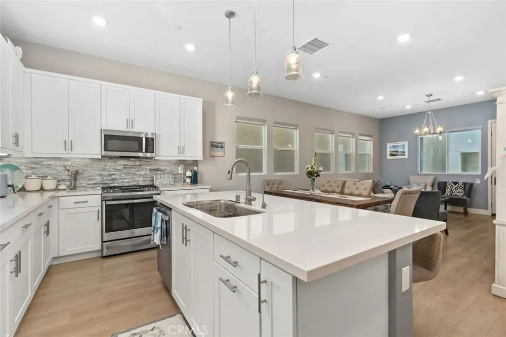 1642 W Saratoga Lane San Pedro, CA 90732