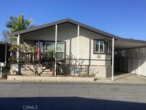 1001 W Lambert #219