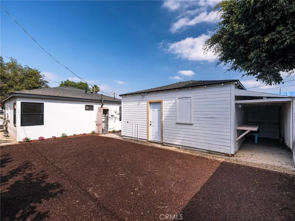 5910 Walnut Ave Long Beach, CA 90805