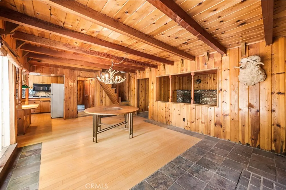 320 Flower Drive Lake Arrowhead, CA 92352