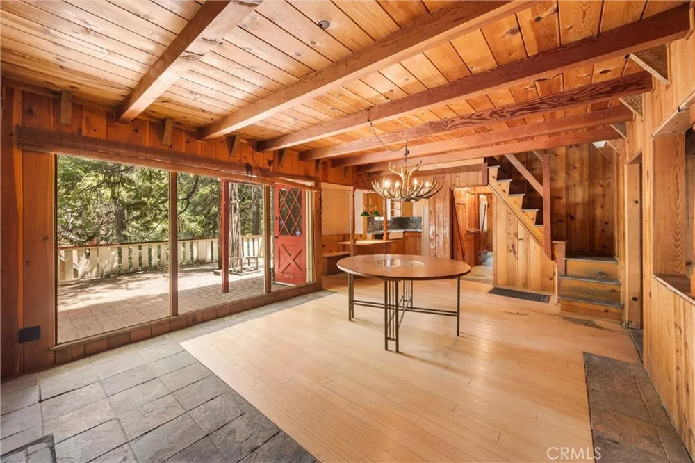 320 Flower Drive Lake Arrowhead, CA 92352