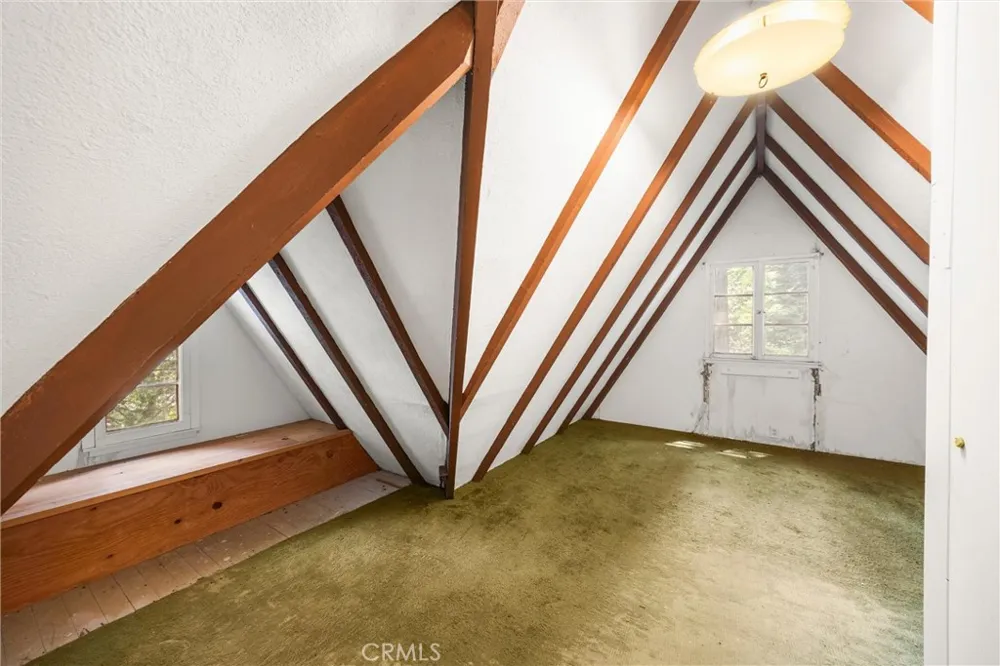 320 Flower Drive Lake Arrowhead, CA 92352