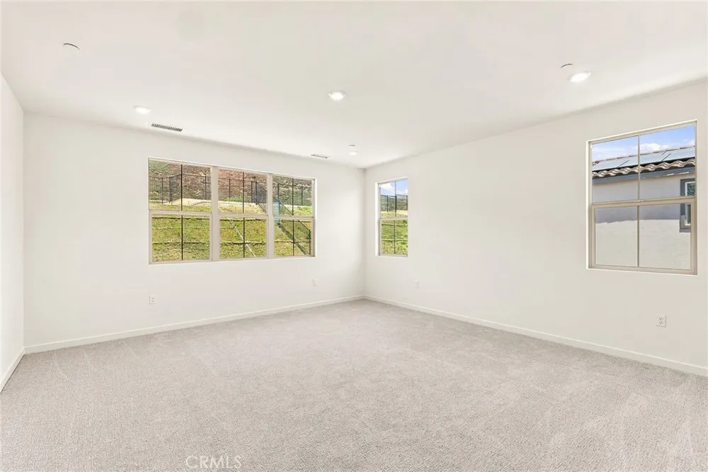 16072 Butterfly Drive Fontana, CA 92336