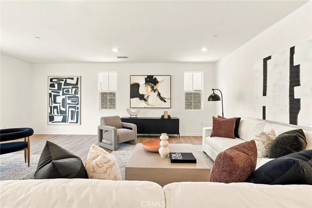 16072 Butterfly Drive Fontana, CA 92336
