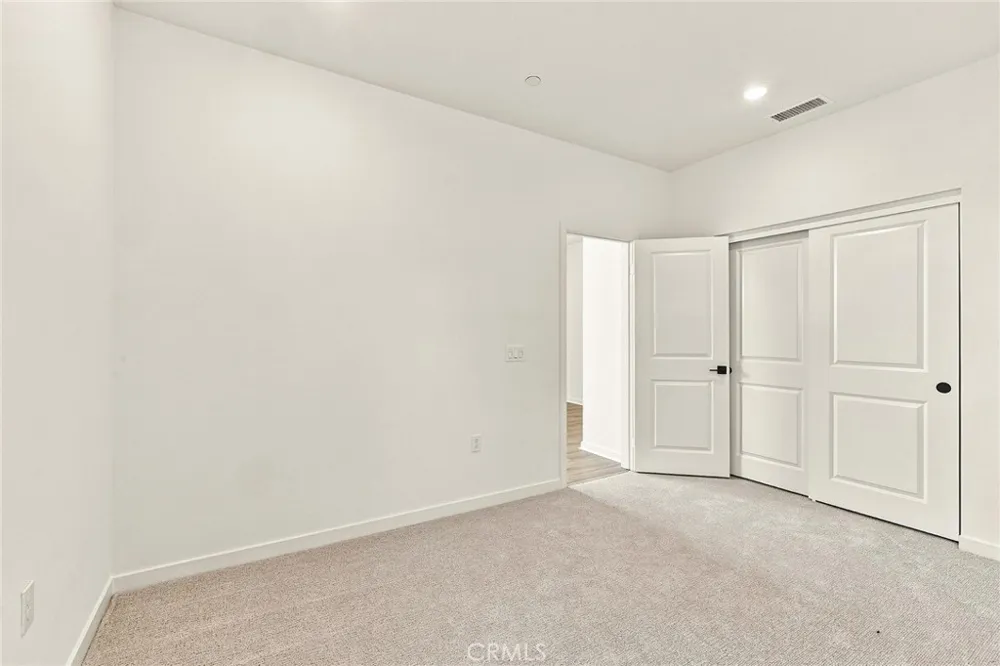 16072 Butterfly Drive Fontana, CA 92336