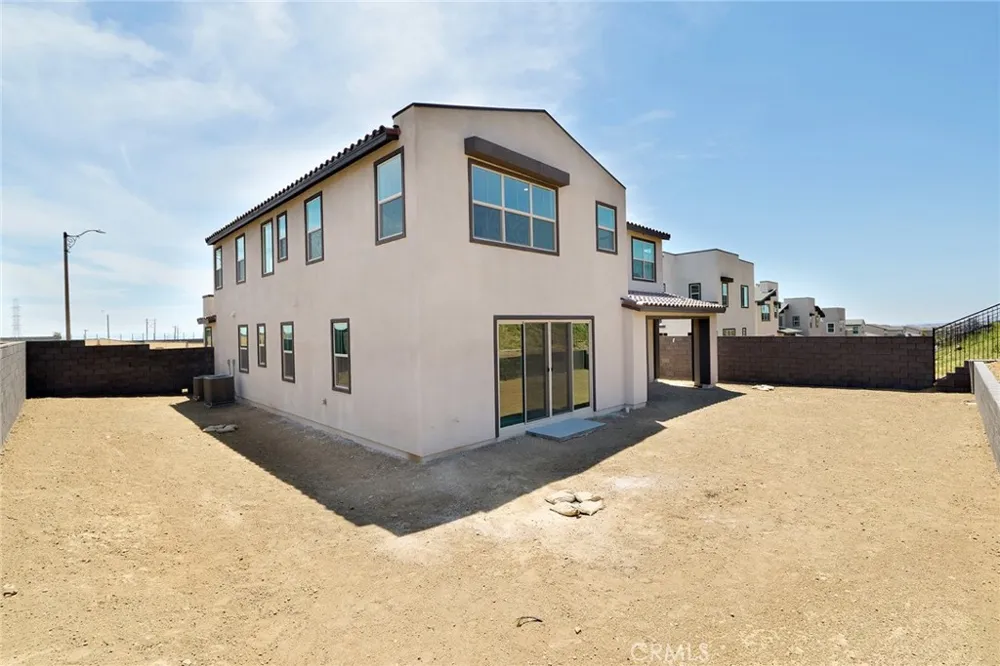 16072 Butterfly Drive Fontana, CA 92336