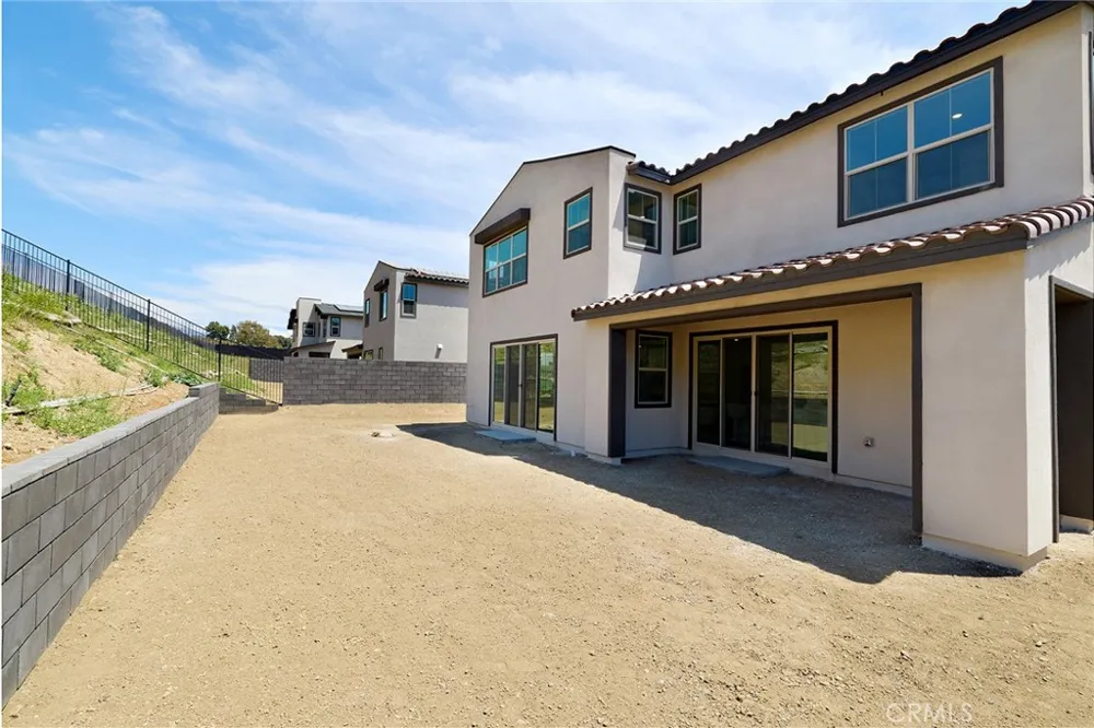 16072 Butterfly Drive Fontana, CA 92336