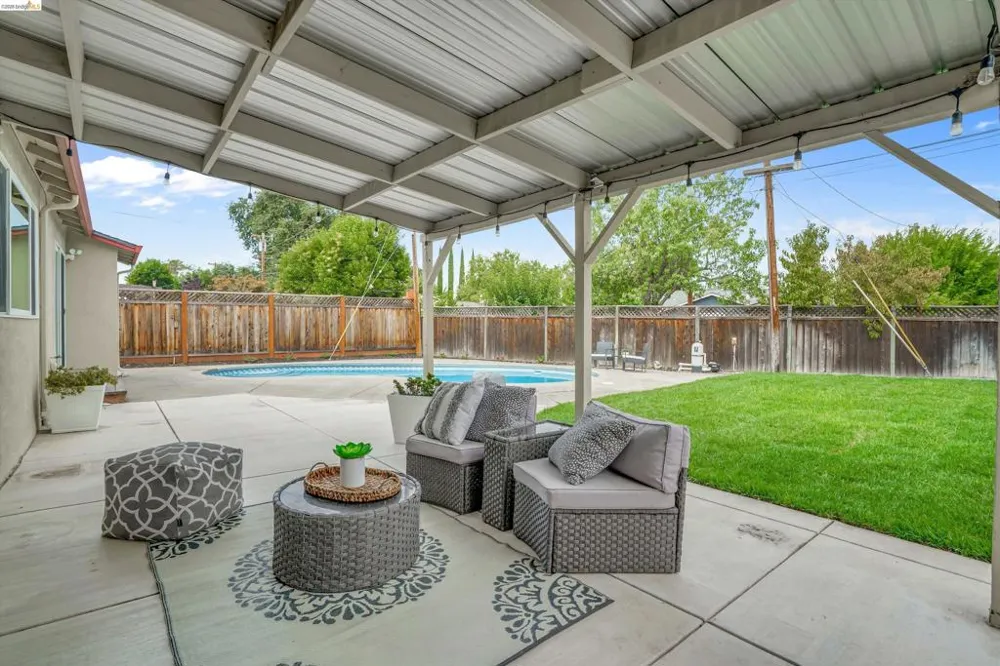 1789 Woodland Ct Concord, CA 94521