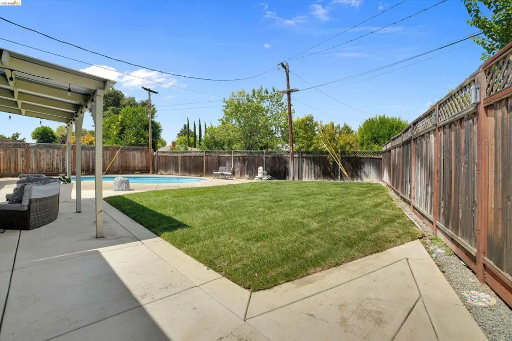 1789 Woodland Ct Concord, CA 94521