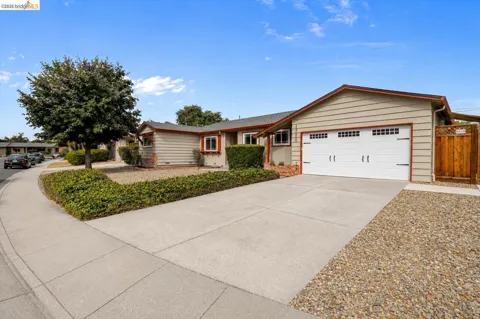 1789 Woodland Ct