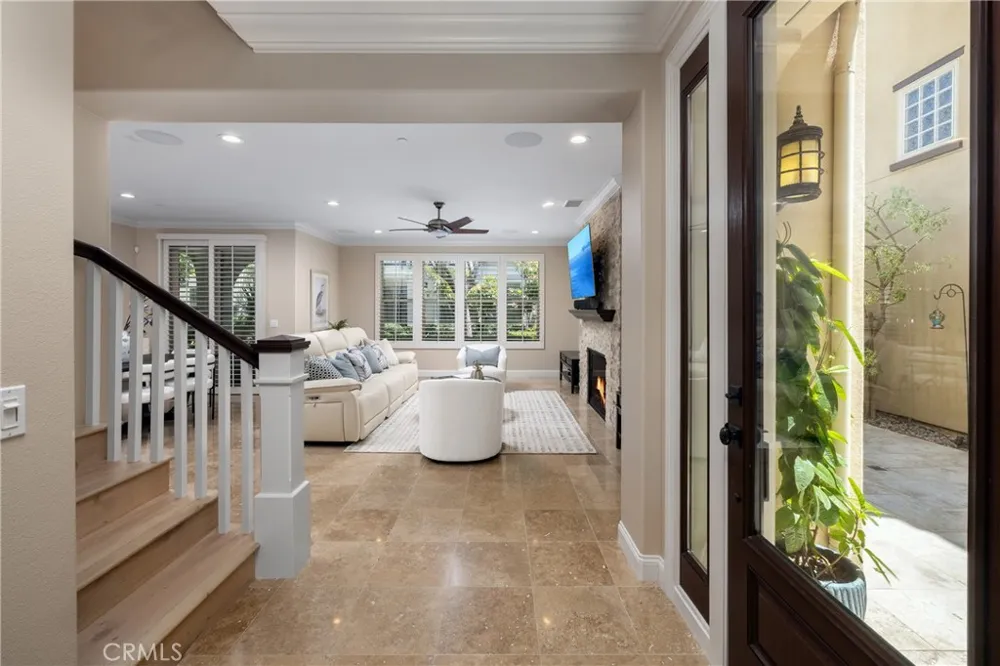 8454 Hibiscus Huntington Beach, CA 92646