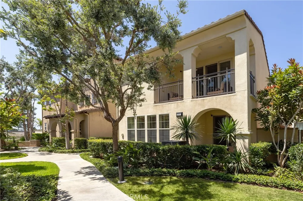 8454 Hibiscus Huntington Beach, CA 92646