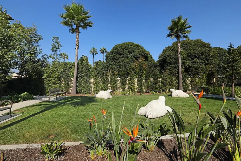 8454 Hibiscus Huntington Beach, CA 92646