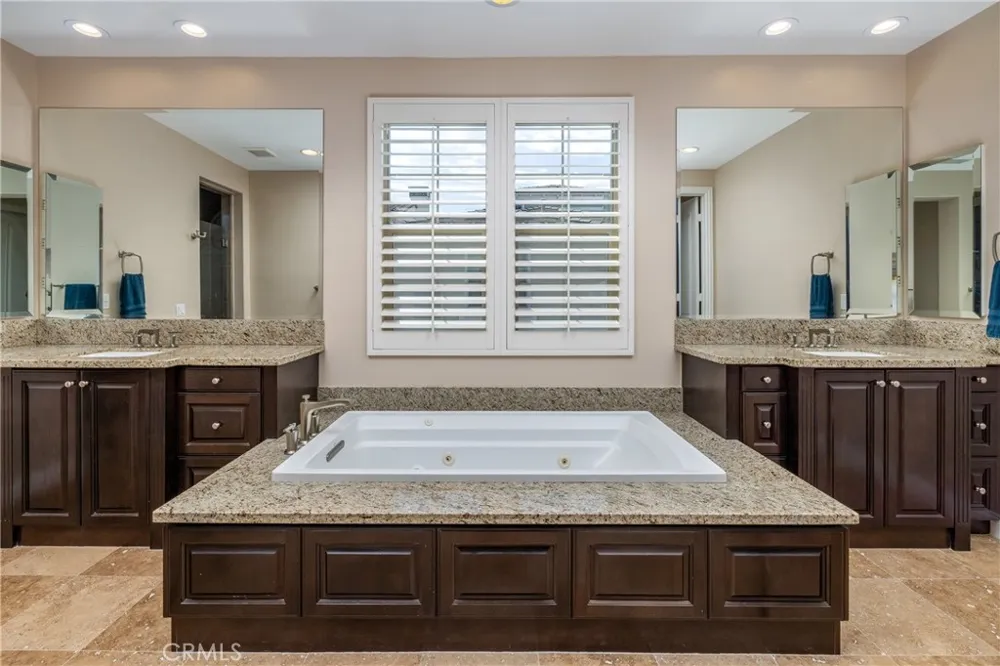 8454 Hibiscus Huntington Beach, CA 92646