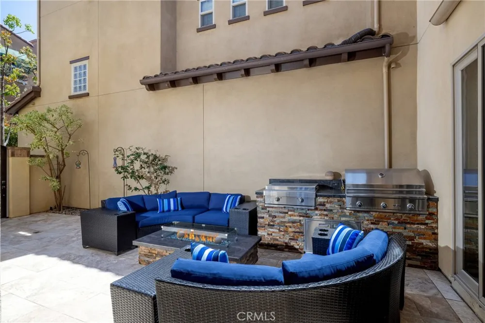 8454 Hibiscus Huntington Beach, CA 92646