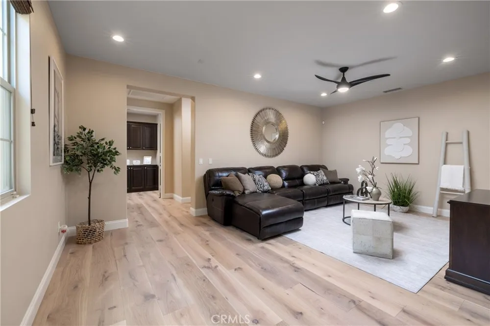 8454 Hibiscus Huntington Beach, CA 92646