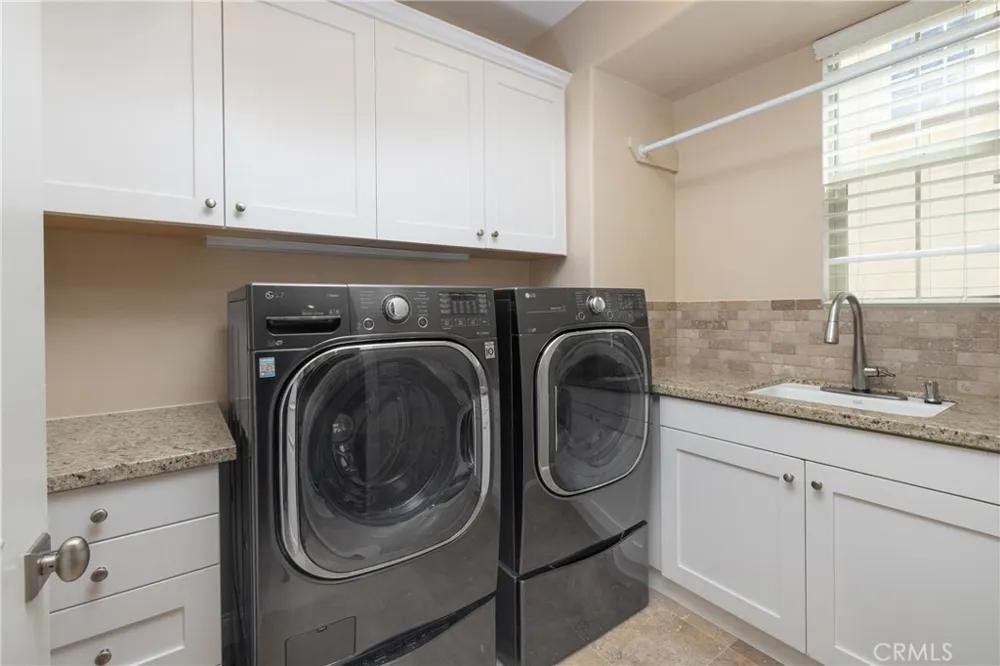 8454 Hibiscus Huntington Beach, CA 92646