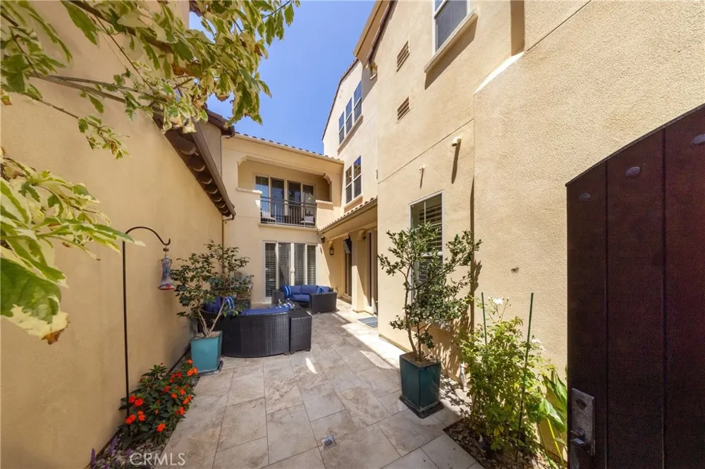 8454 Hibiscus Huntington Beach, CA 92646