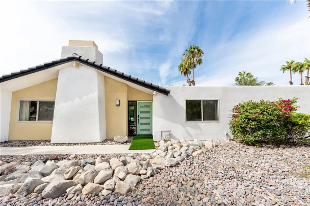 515 Burton Way Palm Springs, CA 92262