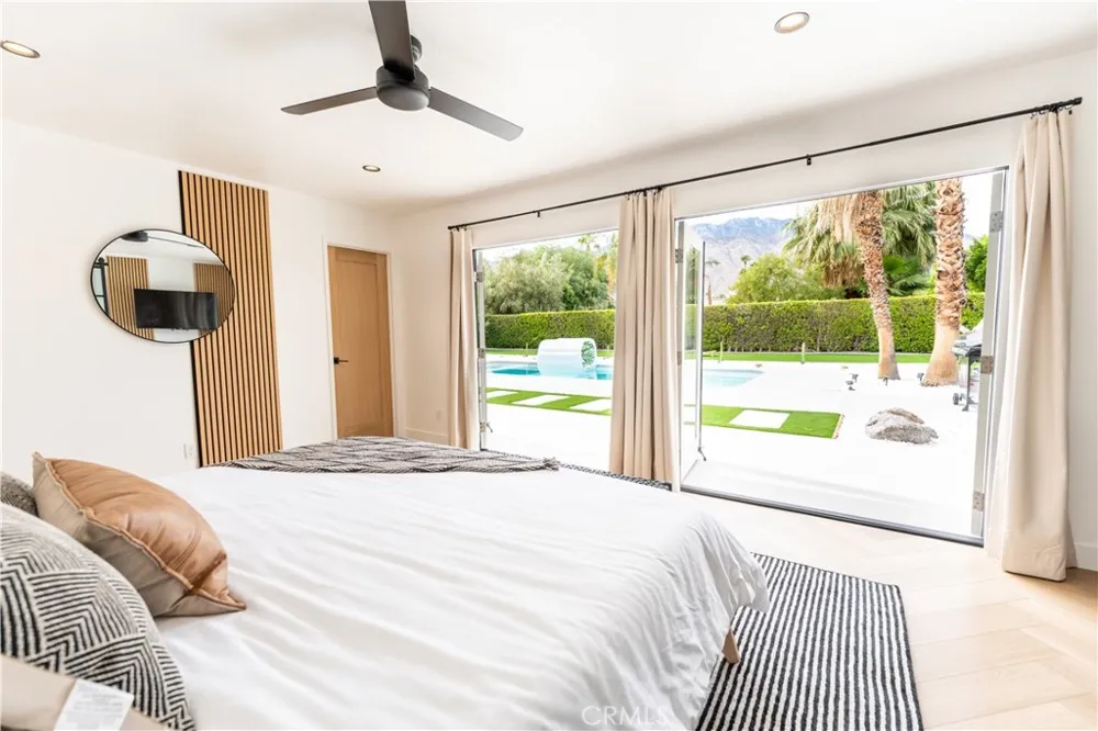 515 Burton Way Palm Springs, CA 92262