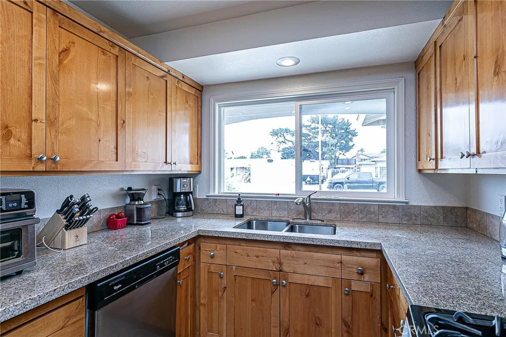 3919 Berrywood Santa Maria, CA 93455