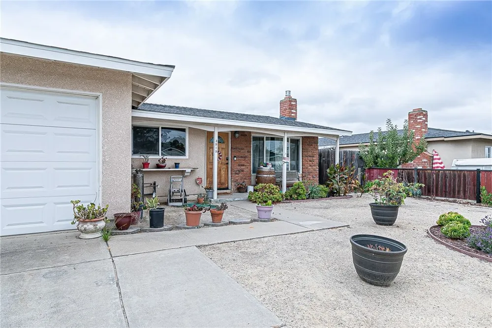 3919 Berrywood Santa Maria, CA 93455