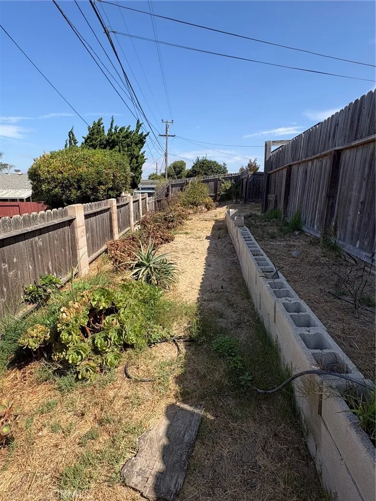 3919 Berrywood Santa Maria, CA 93455