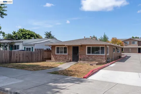 21743 Princeton St. #8