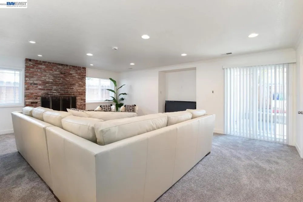 21743 Princeton St. #8 Hayward, CA 94541