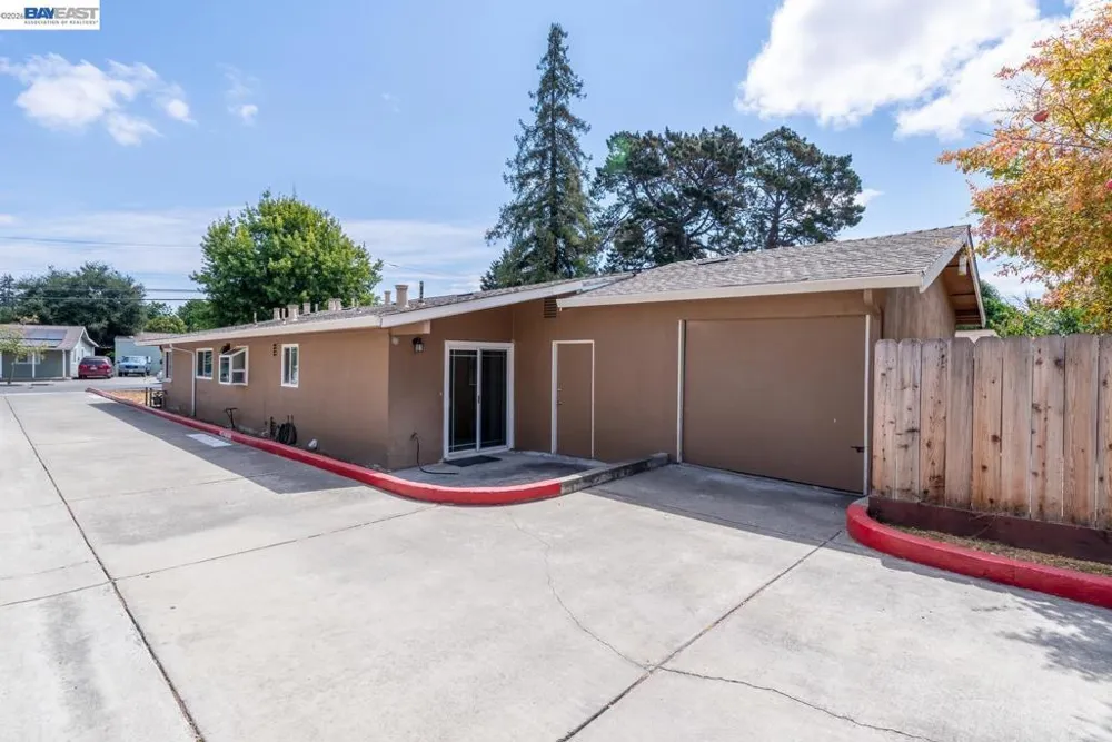 21743 Princeton St. #8 Hayward, CA 94541