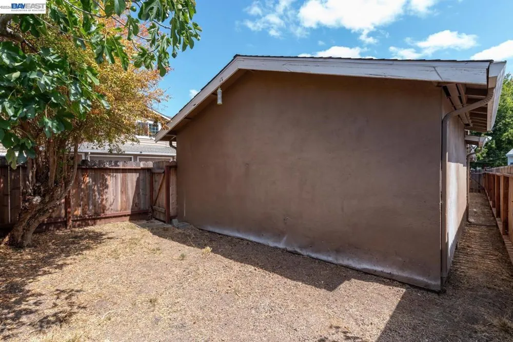 21743 Princeton St. #8 Hayward, CA 94541