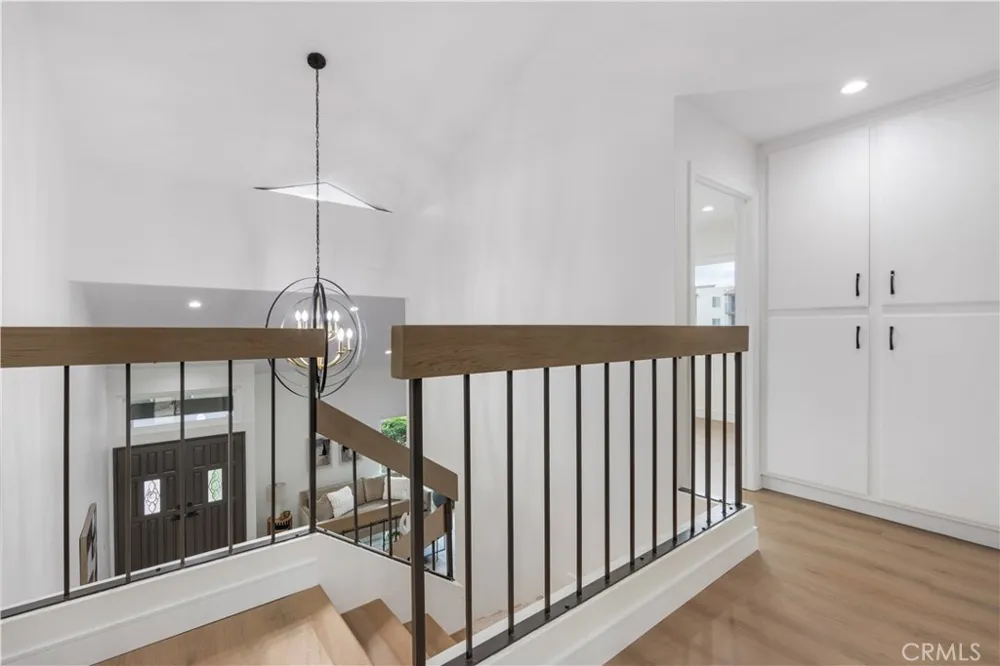 20657 Septo Chatsworth, CA 91311