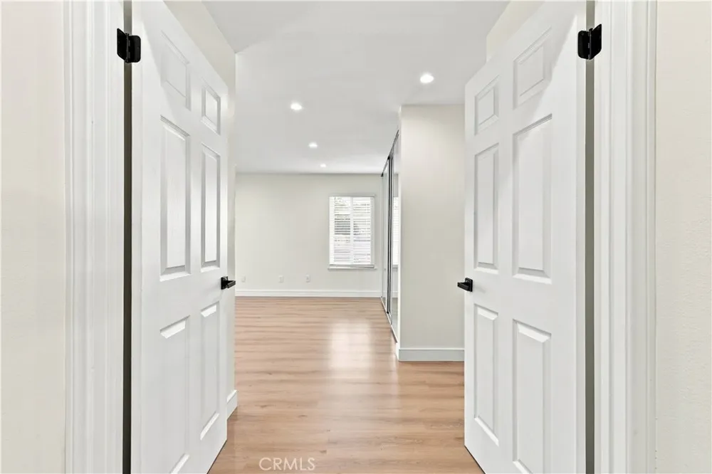 20657 Septo Chatsworth, CA 91311