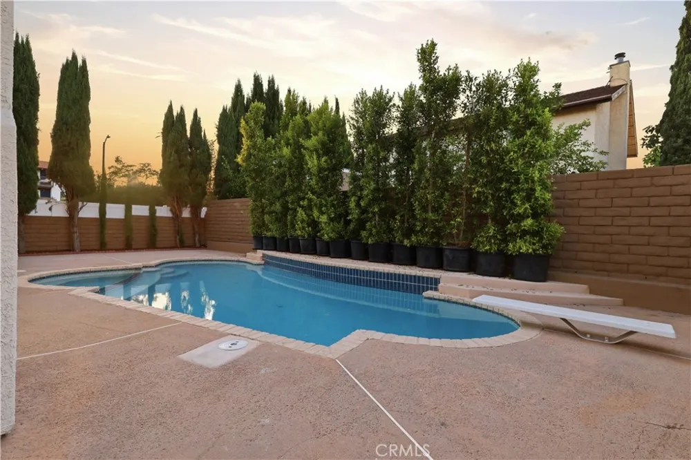 20657 Septo Chatsworth, CA 91311