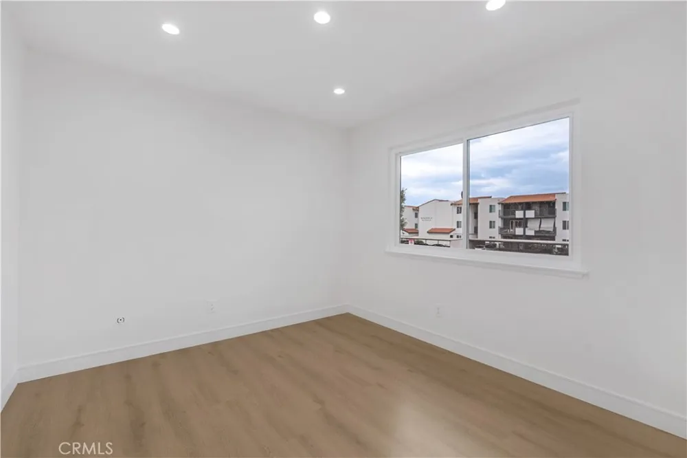 20657 Septo Chatsworth, CA 91311