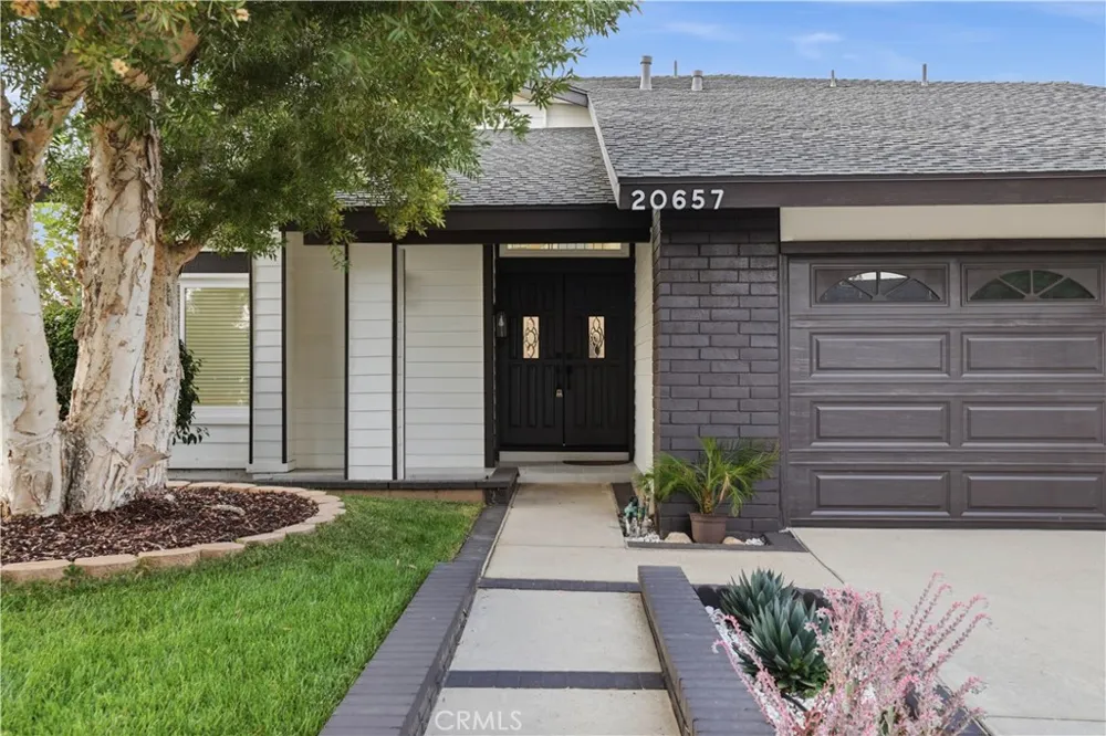 20657 Septo Chatsworth, CA 91311