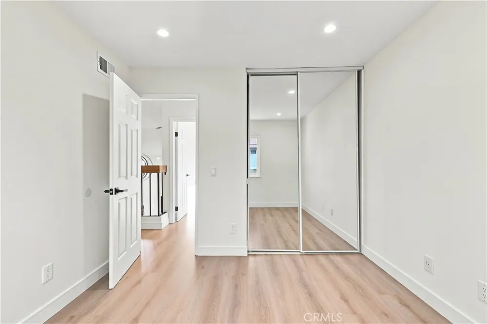 20657 Septo Chatsworth, CA 91311