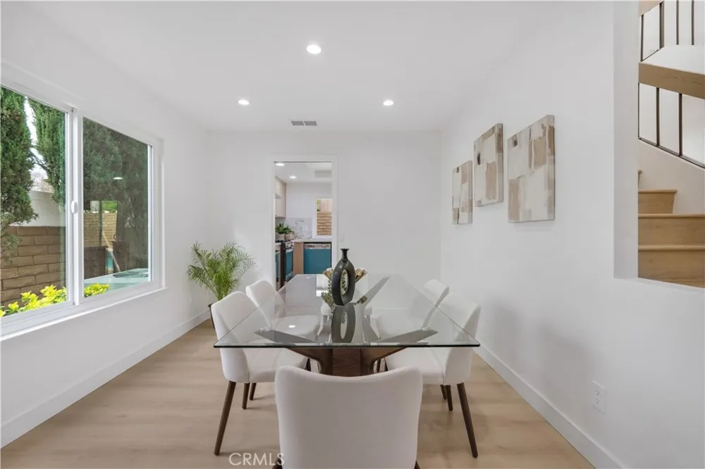20657 Septo Chatsworth, CA 91311