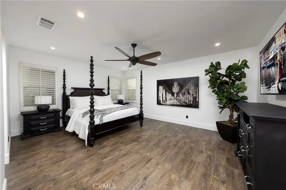 18741 Sinclair Lane Huntington Beach, CA 92648