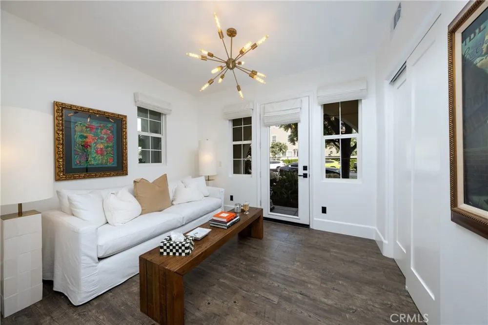 18741 Sinclair Lane Huntington Beach, CA 92648