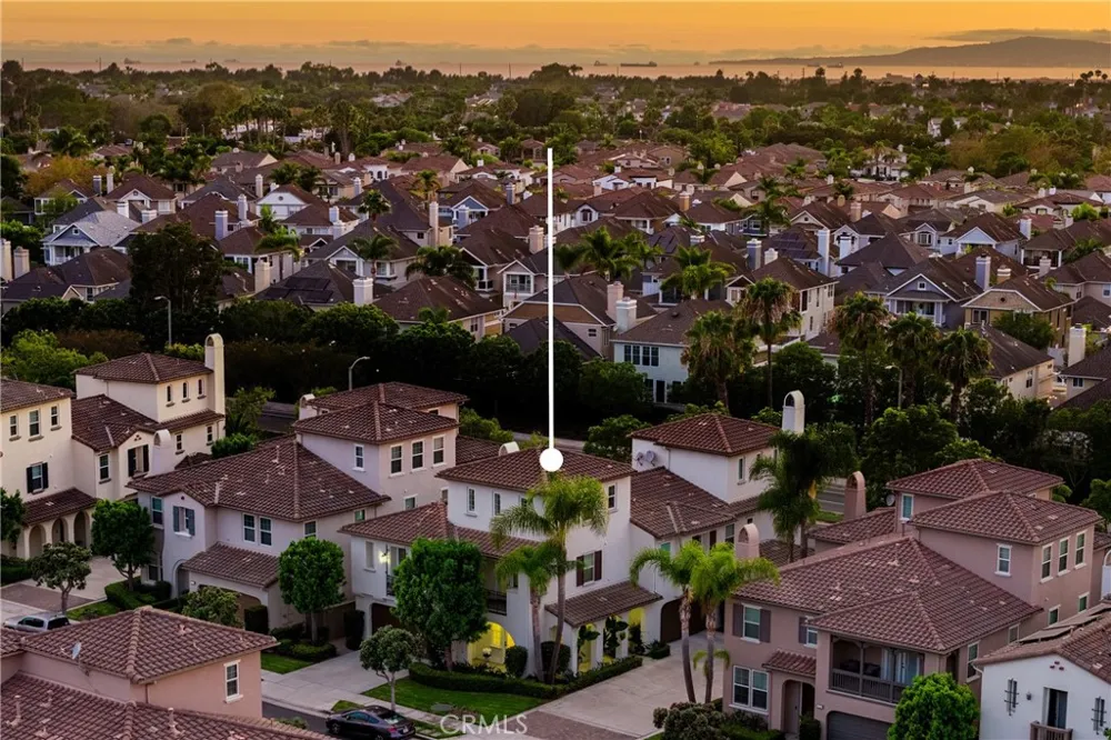 18741 Sinclair Lane Huntington Beach, CA 92648