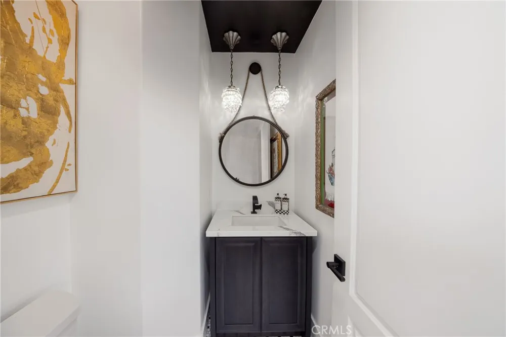 18741 Sinclair Lane Huntington Beach, CA 92648