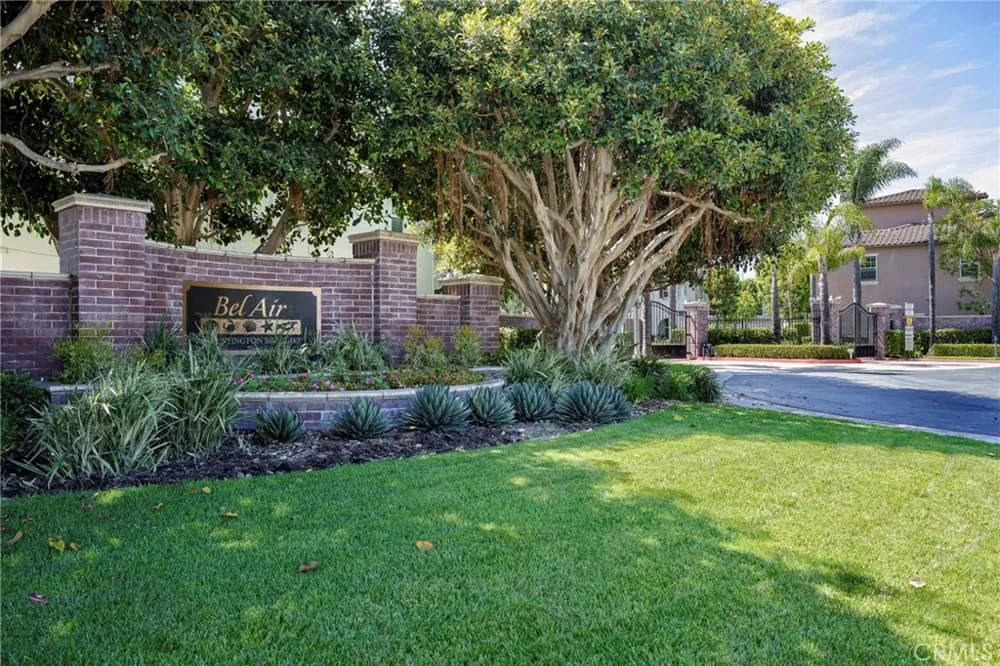 18741 Sinclair Lane Huntington Beach, CA 92648