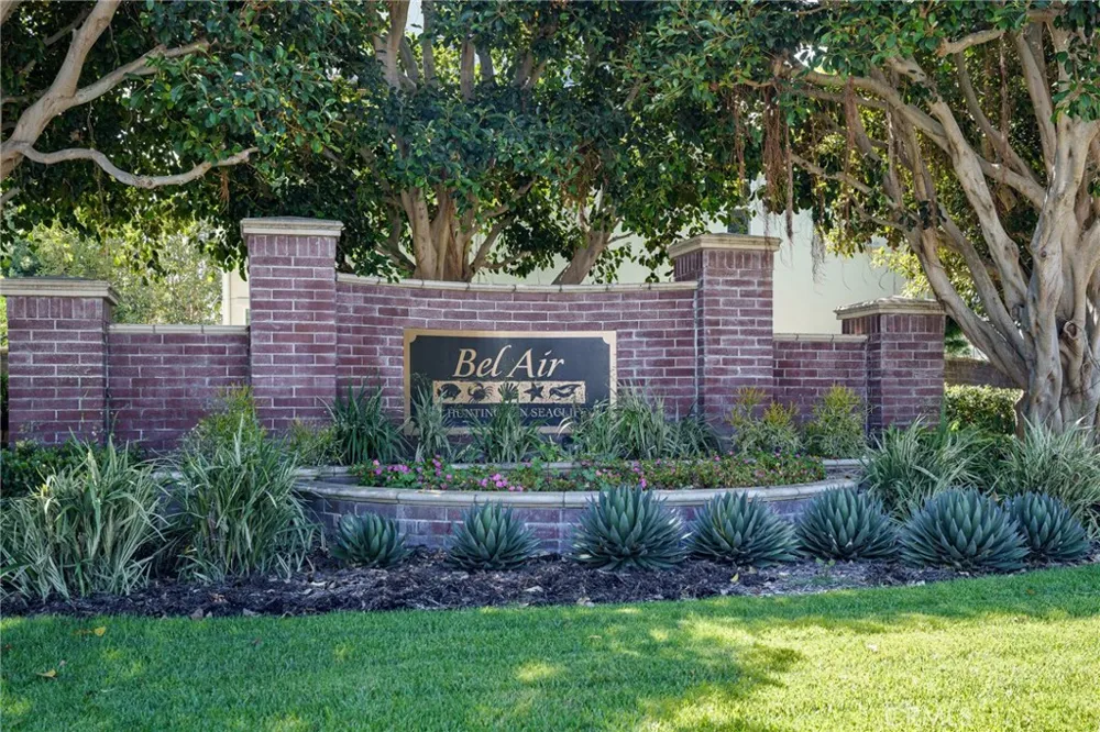 18741 Sinclair Lane Huntington Beach, CA 92648