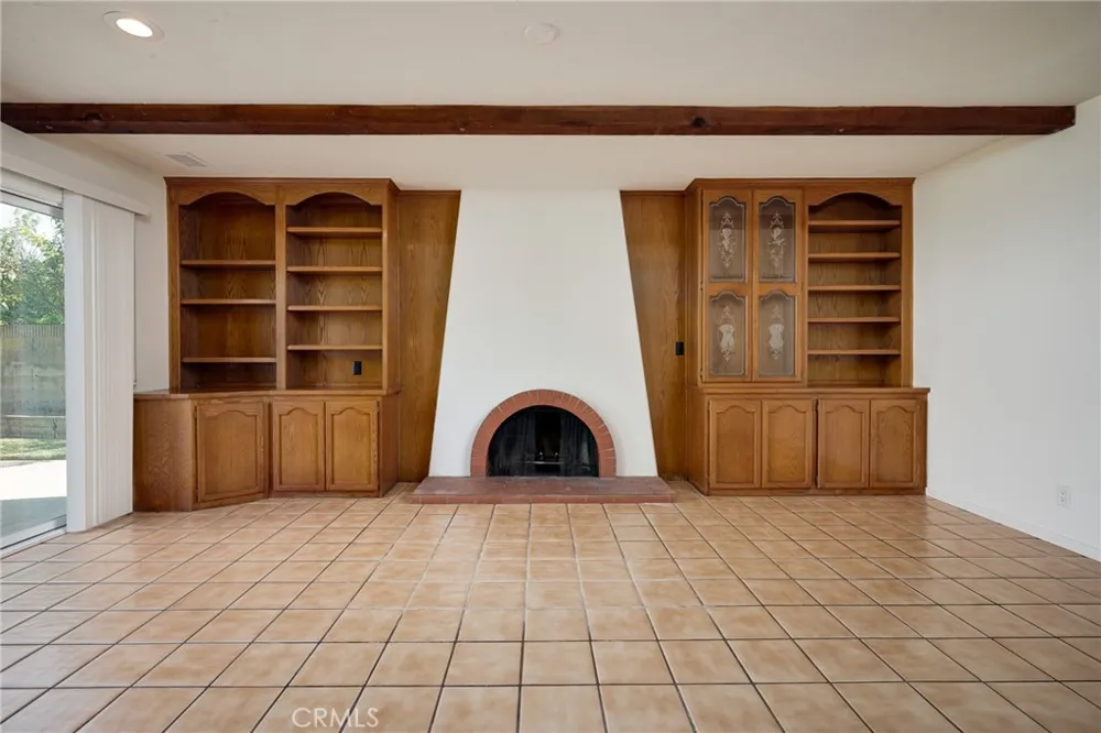 17122 Pleasant Circle Huntington Beach, CA 92649