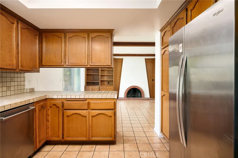 17122 Pleasant Circle Huntington Beach, CA 92649